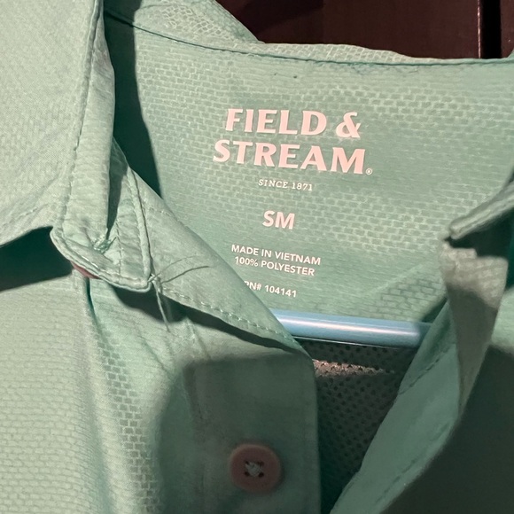 FOUR Field and Stream button up shirts - Picture 5 of 15